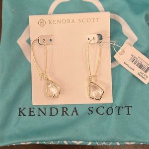 Kendra Scott Carinne Gold earrings